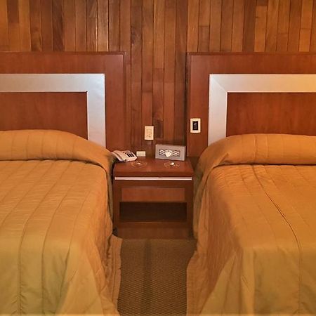 Hotel Finisterre メキシコシティ エクステリア 写真