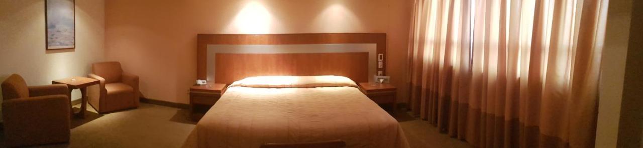 Hotel Finisterre メキシコシティ エクステリア 写真