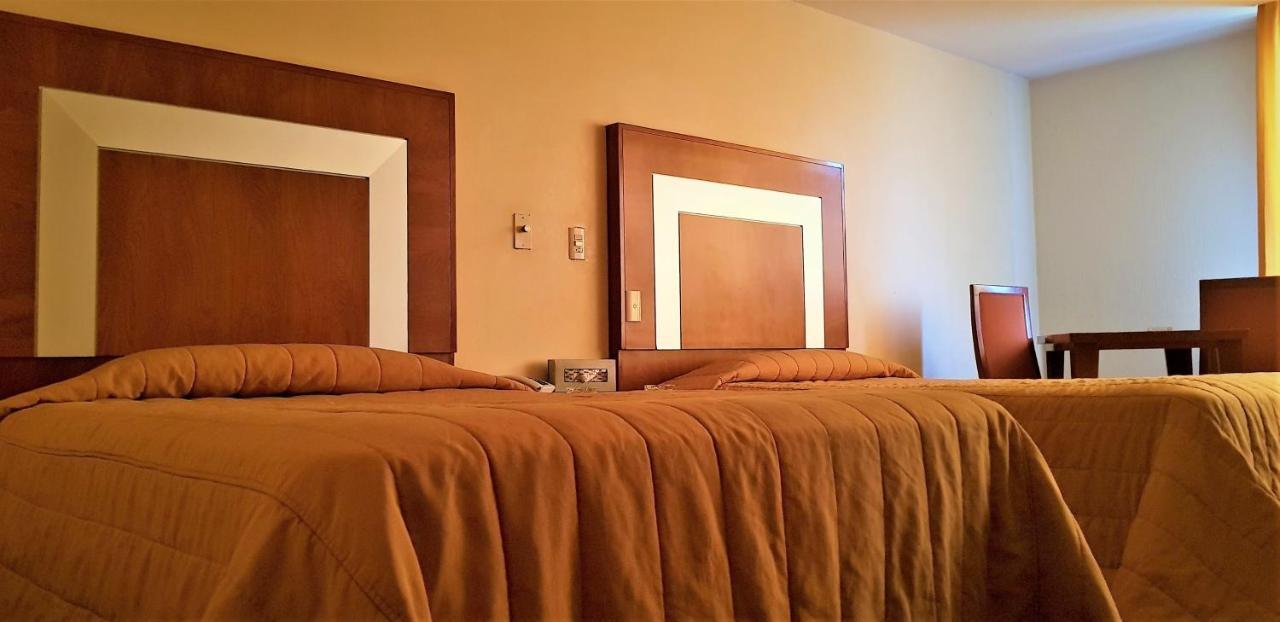 Hotel Finisterre メキシコシティ エクステリア 写真