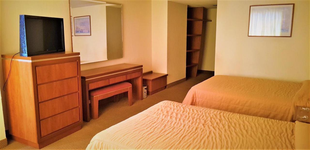 Hotel Finisterre メキシコシティ エクステリア 写真